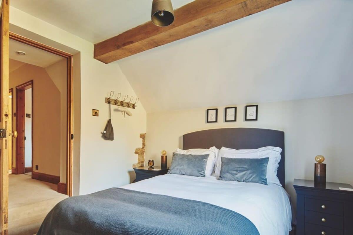 Large Stylish Luxury Cotswold Cottage - Ideal For Families, W/ Ev Charging Andoversford Buitenkant foto